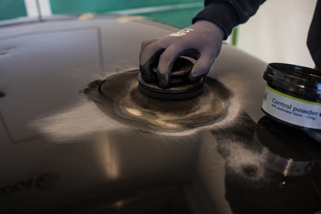 Kontrollpulver mit applikator schwarz - 150gr