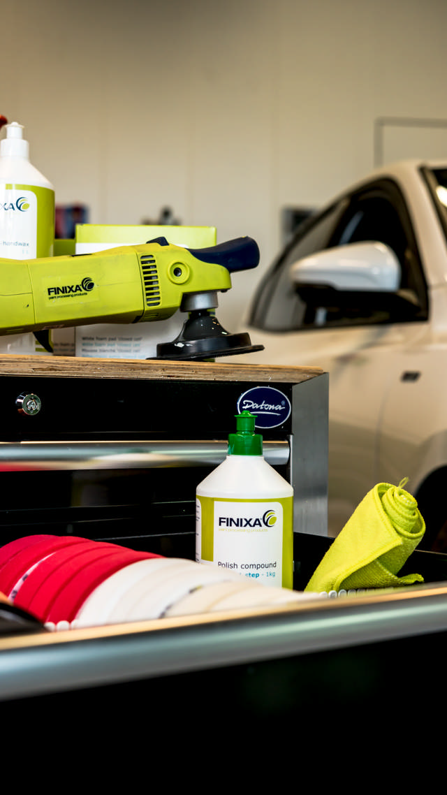 POL 10 - One Step polish compound - 1 kg