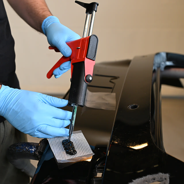 PLI 23 - Reparación plástico lento (3.5 min) Micro emisión