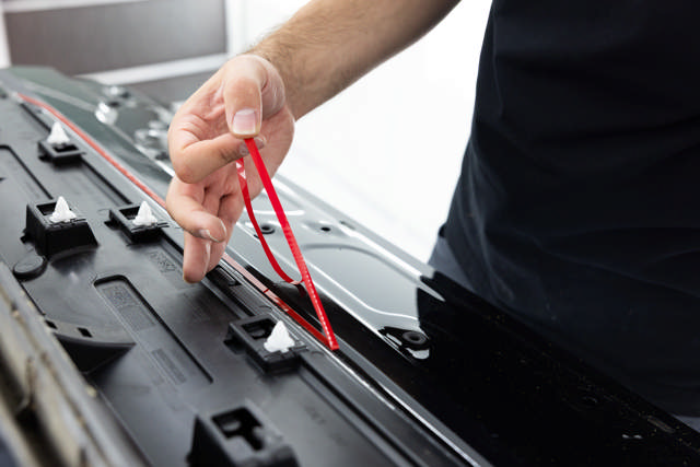 DZB 25 - Doppelseitiges Klebeband rot 25mm x 10m