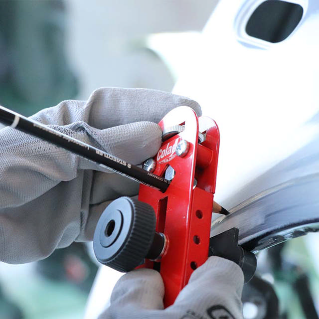 Narzędzie do znakowania linii nadwozia