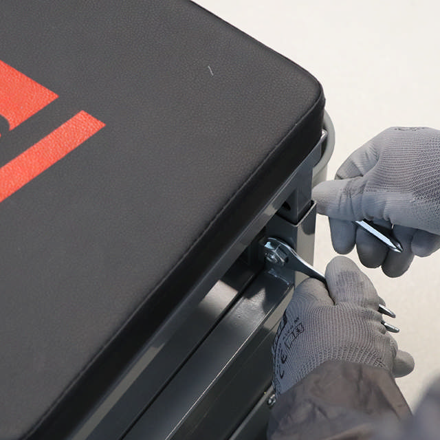 Banco móvel com gaveta